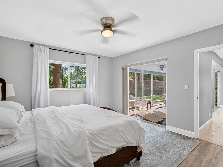 254 NW 6th Ave — Photo 31