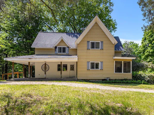 6438 134th Ave, Saugatuck, MI 49453