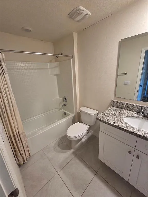 4 bed, 3.5 bath, 2736 sqft, $2,500 — Photo 4