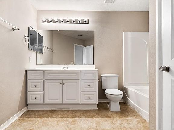 5th image of 2115 Fleet Ct