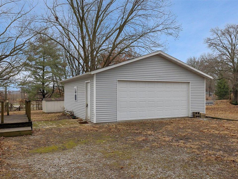 206 N Washington Ave, Okawville, IL 62271 Zillow