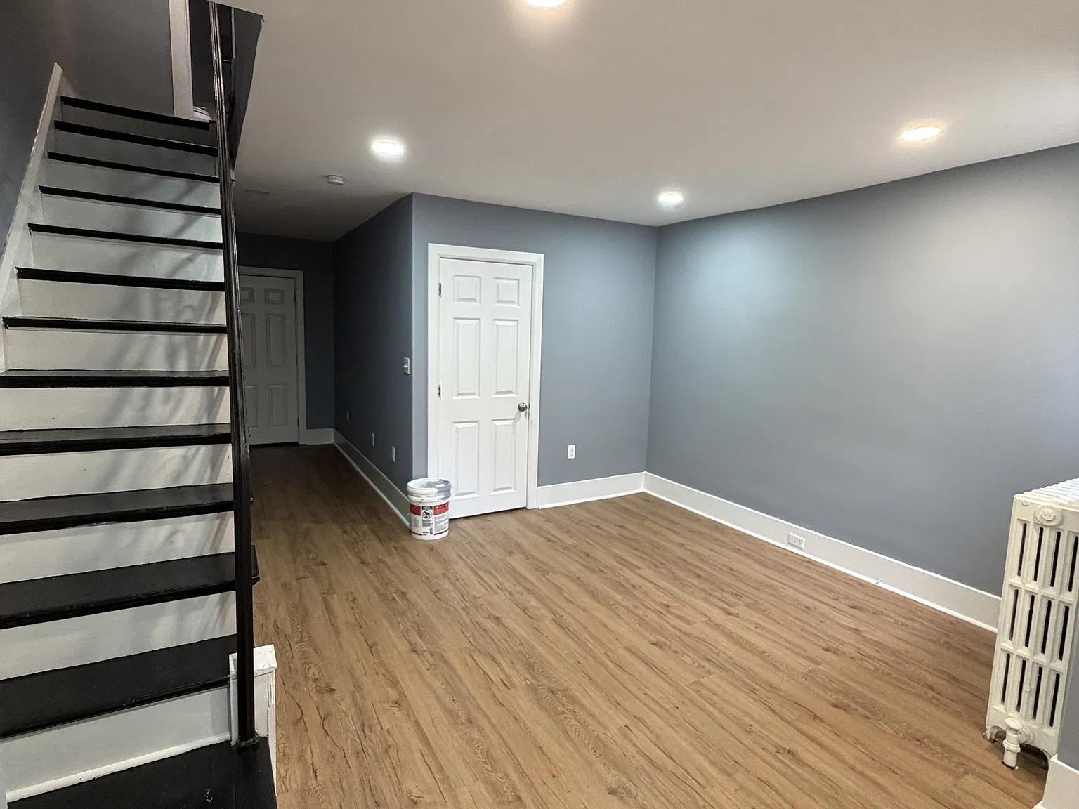 531 East Queen Lane - 1 — Photo 4