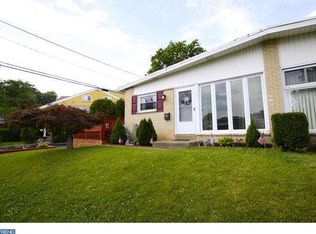 543 Devon Rd, Norwood, PA 19074