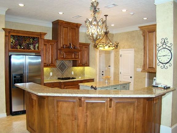 3rd image of 6295 Claybourn Dr