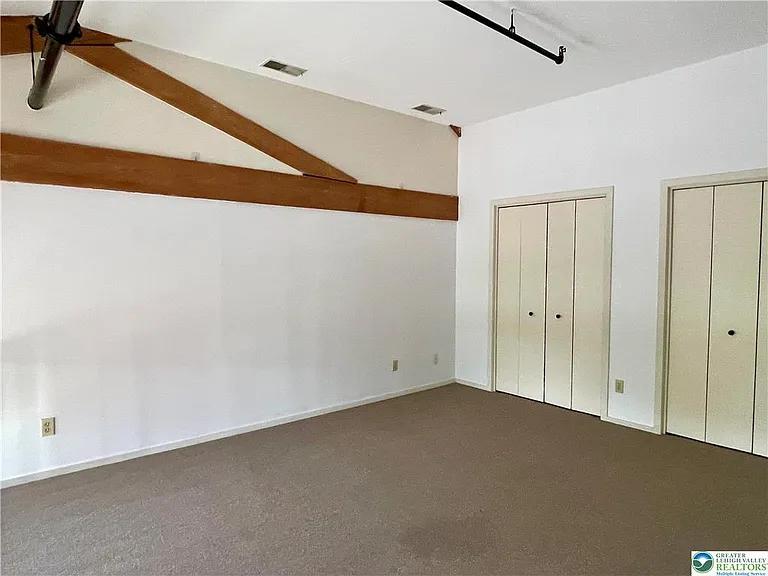 2nd Fl 1 bedroom Loft Bedroom
