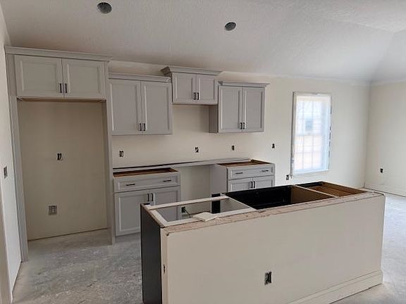 4th image of 370 Three Curve Rd. #Tupelo 2