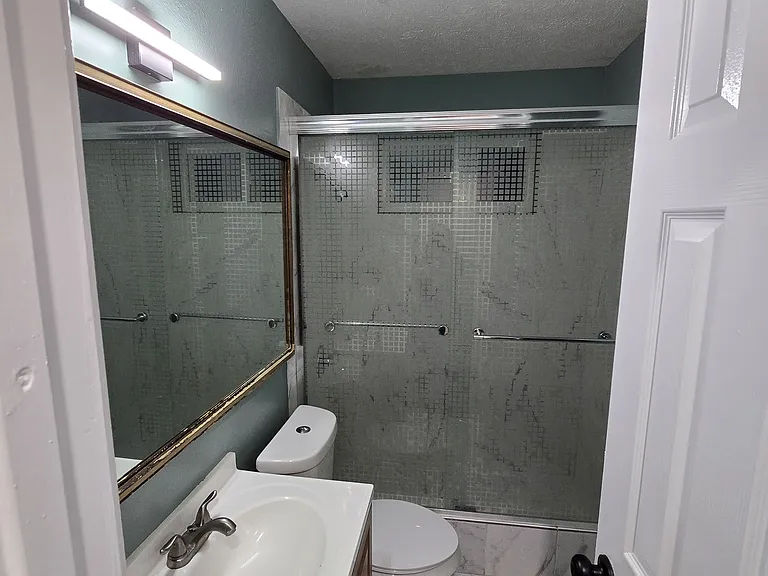 4403 Harvey Dr — Photo 11
