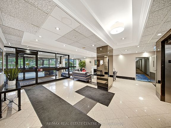 3rd image of 1300 Mississauga Valley Blvd #511