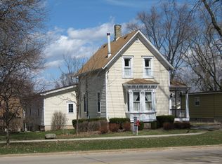 735 W State St, Sycamore, IL 60178