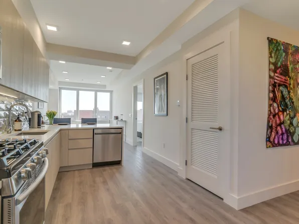 477 Broadway image 42 of 74