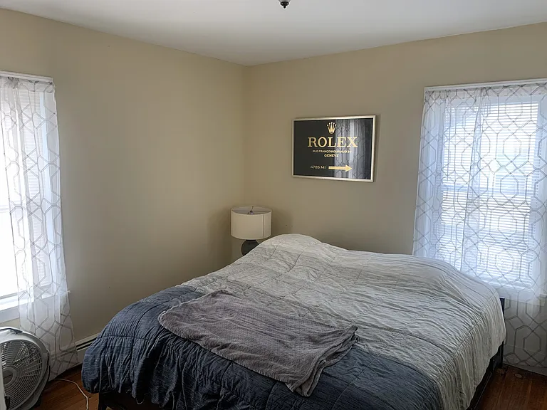 72 Marion Ave N #1 — Photo 3