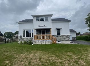 9 Bertram Dr, Springwater, ON L0L 1P0