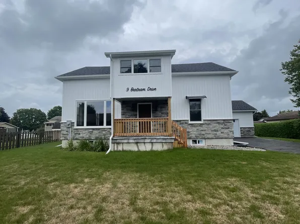 9 Bertram Dr, Springwater, ON L0L 1P0