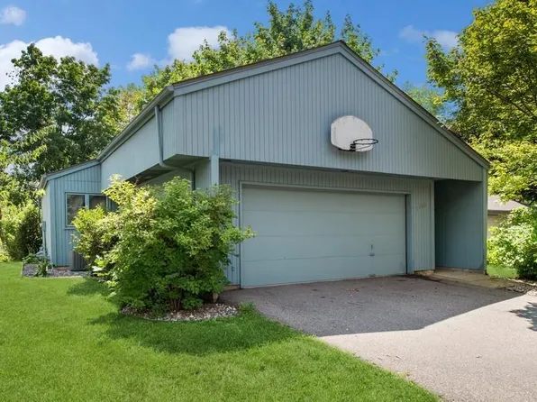 1163 Benton Way, Arden Hills, MN 55112