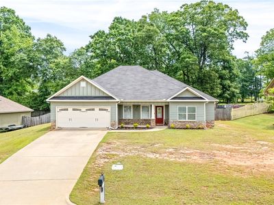 2711 E Pointe Way, Opelika, AL, 36804