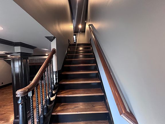 5th image of 202 Macey Ave #202