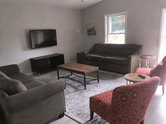 2nd image of 15339 Oakwood Ave