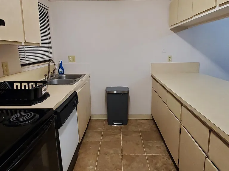 2811 SW Archer Rd #N114 — Photo 17