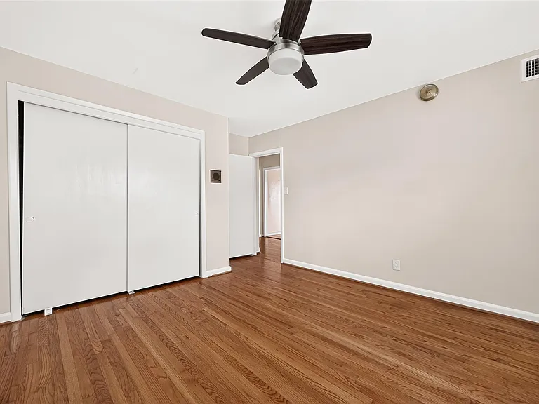 4002 Mischire Dr — Photo 34