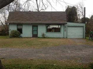 915 S Dewitt Rd, Vidor, TX 77662