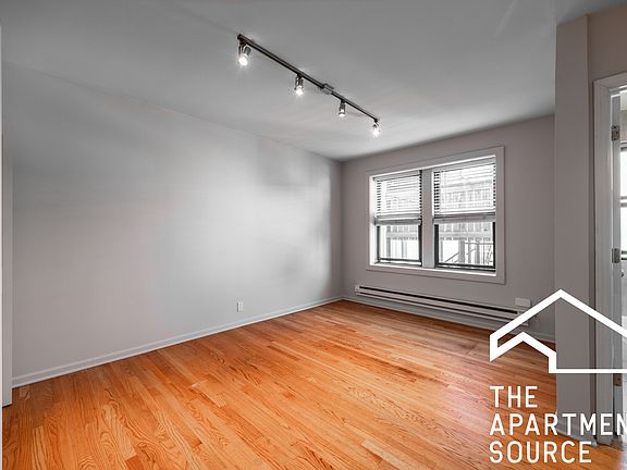 5th image of 2832 W Palmer St #209