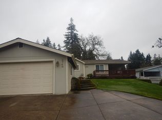 5740 Ridge Ct, Springfield, OR 97478