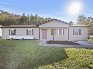 1432 Cc Dr, Ashland, KY 41102