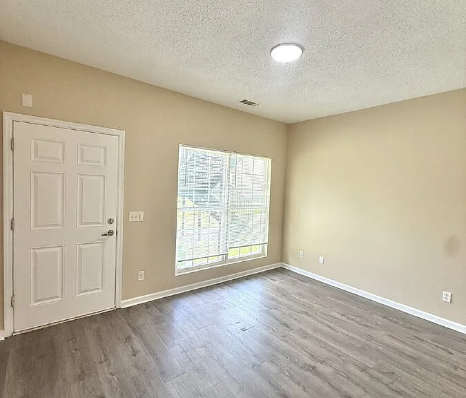 1050 Harry Hagan Rd #3B — Photo 3