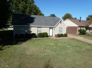 904 Autumn Woods Dr E, Southaven, MS 38671