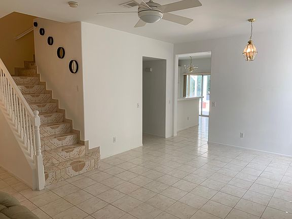 5th image of 2705 S Erin Way