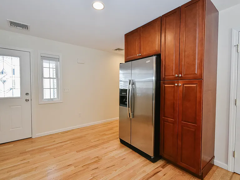 2118 Meriden Waterbury Tpke #16 — Photo 6