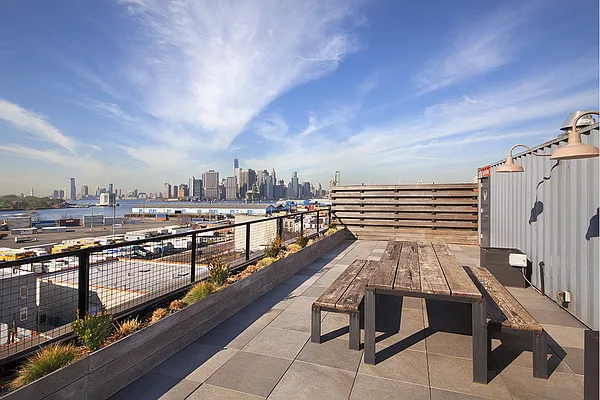 Sold by Stribling | media 14
