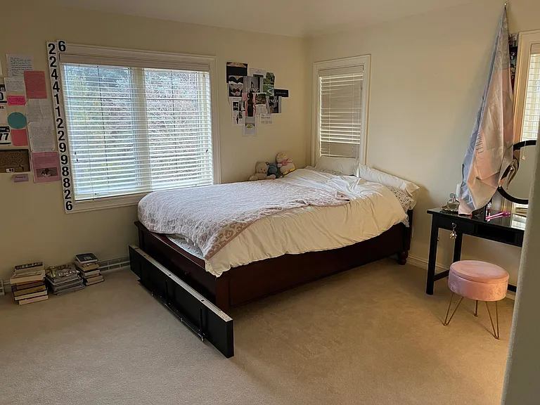 21160 Chancery Ct — Photo 48