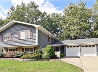 1368 Blair Ln, Hoffman Estates, IL