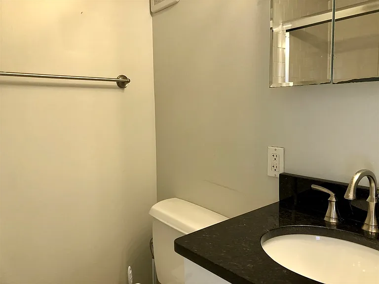 12 Stoneholm St #616 — Photo 11