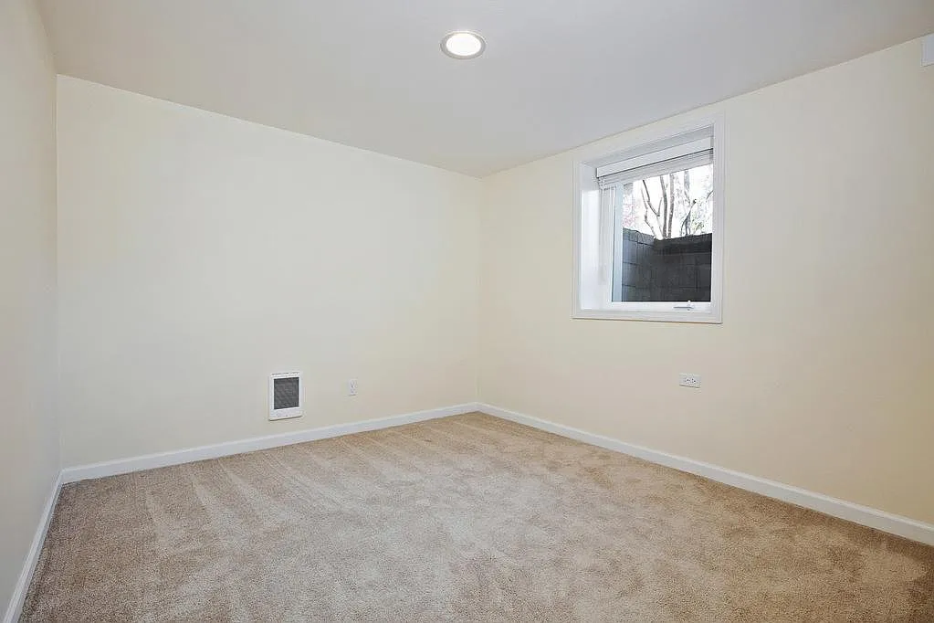 5409 Beacon Ave S — Photo 4