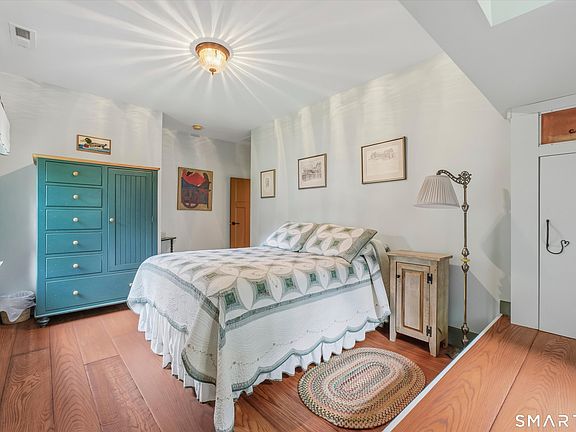 23rd image of 26 Codfish Hill Road