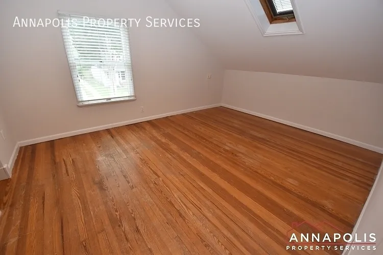 33 Glen Ave — Photo 21