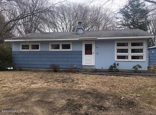 44 Stonehedge Rd, Cheshire, MA 01225