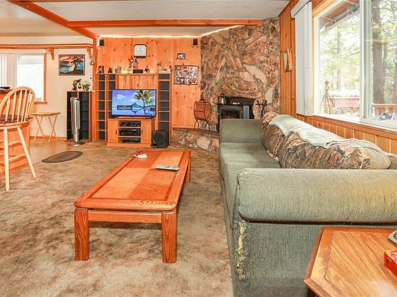 5th image of 644 Irving Way