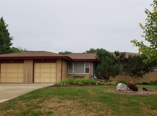 7619 Gail Ave, Darien, IL