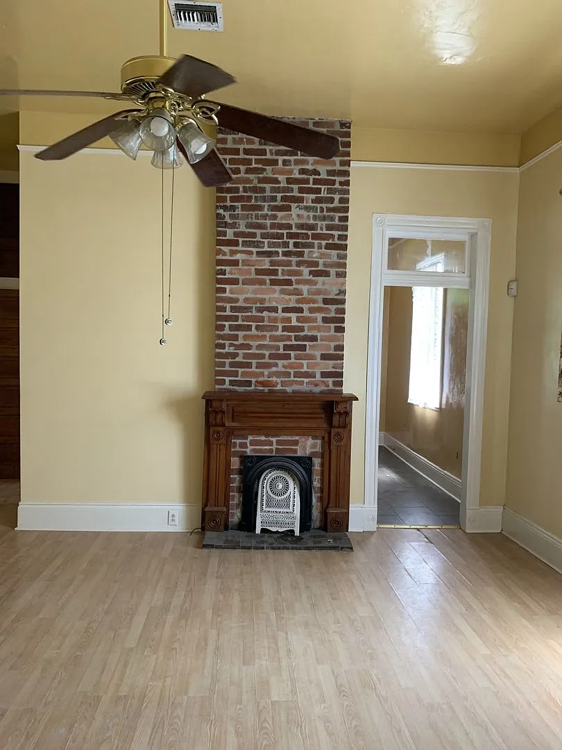 Spacious three bedroom — Photo 3