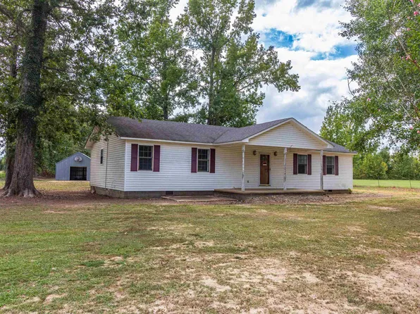 941 Mount Vernon Rd, Ramer, TN 38367