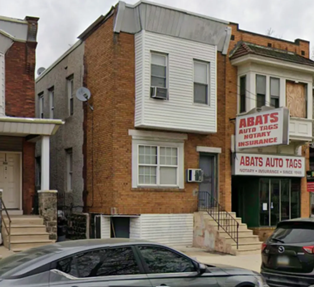 5119 Chestnut St — Photo 1