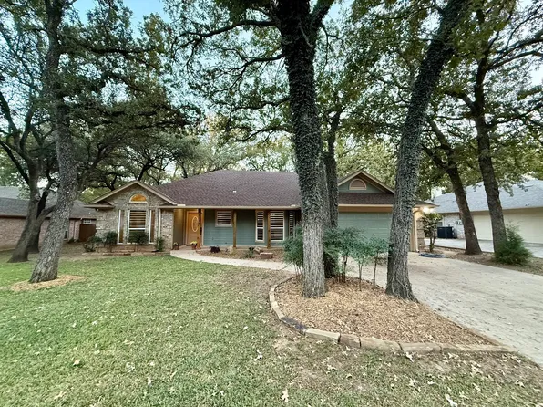 1116 Pine Ridge Dr, Azle, TX 76020
