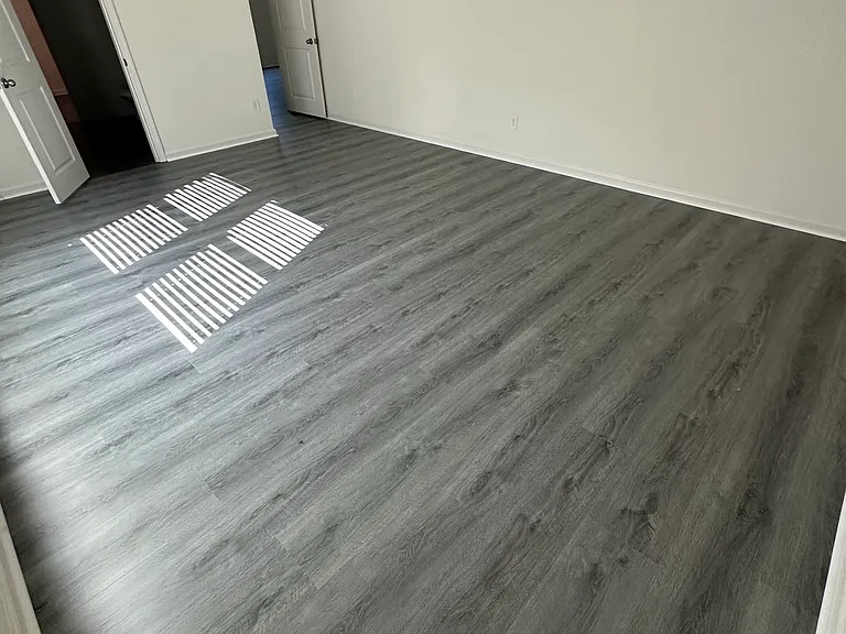 701 Yorkshire Dr — Photo 14