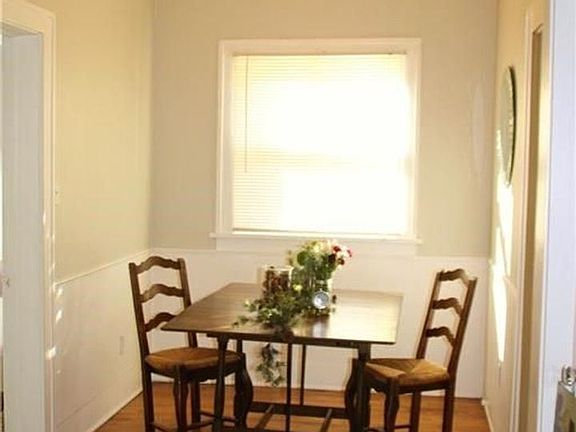 5th image of 2117 N Shartel Ave #8491888