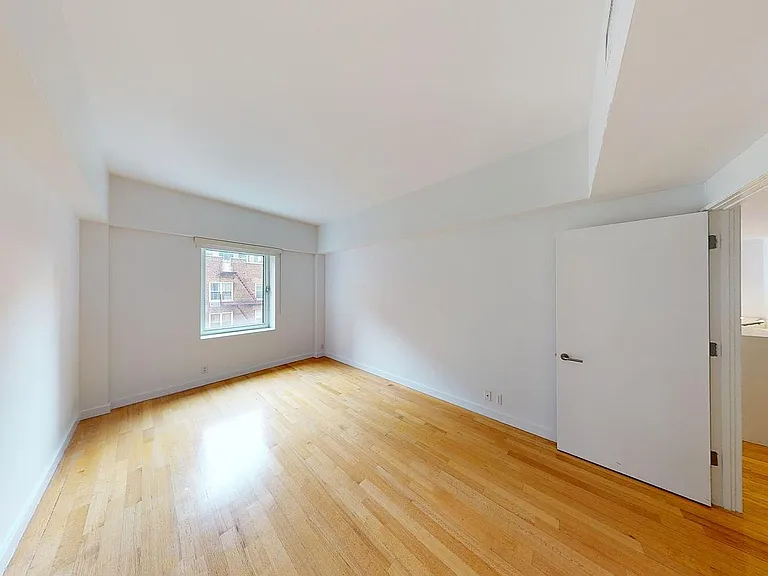 14 W 14th St #3C — Photo 8