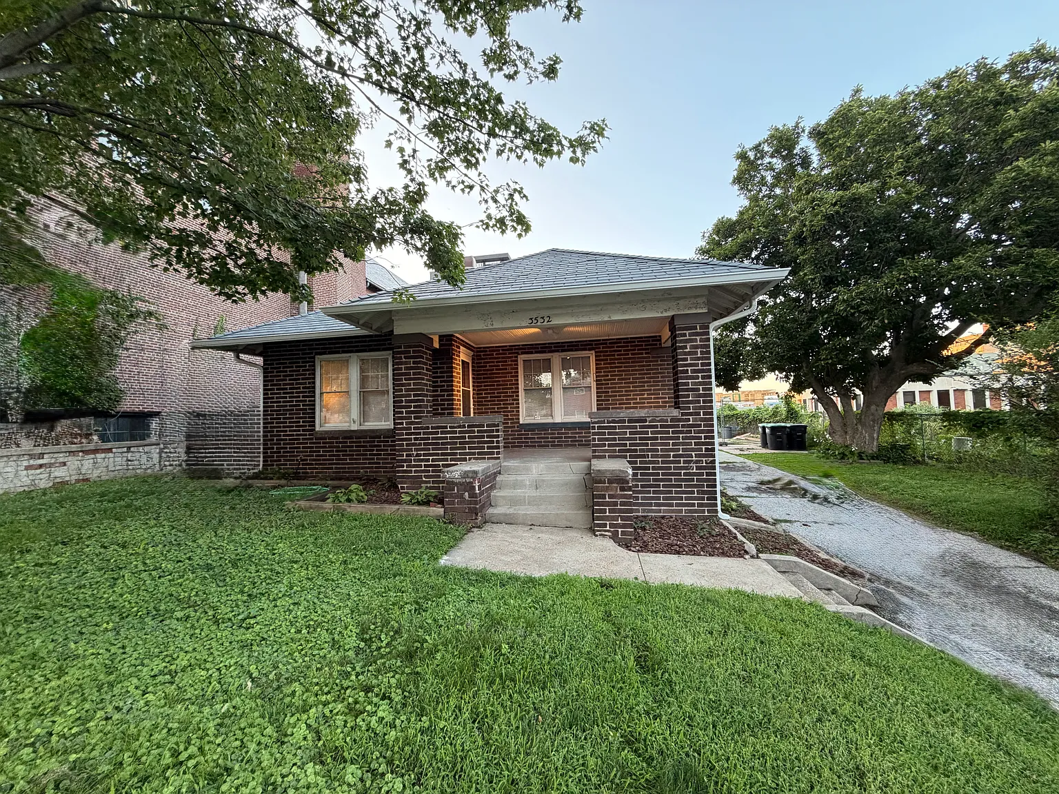 2 bed, 1200 sqft, $1,800 — Photo 1