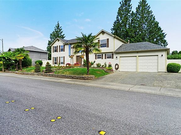 3rd image of 3917 167th Pl SW